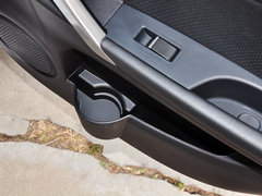 2015款 1.5L 手动 旗舰型