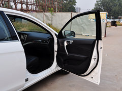 2015款 1.5L 手动 旗舰型