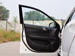 2015款 1.5L 手动 旗舰型