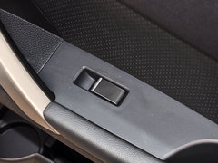 2015款 1.5L 手动 旗舰型