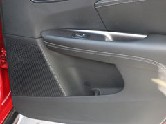 2014款 2.4L 自动 两驱旅行版 7座