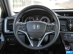 2015款 2.4L 尊贵版