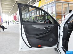 2015款 2.0L 典藏版