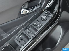 2015款 2.0L 典藏版