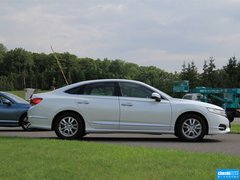 2015款 2.0L 豪华版