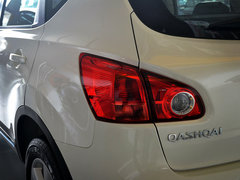 2015款 2.0L CVT 酷雷 5座