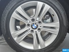 2015款 320i 运动设计套装