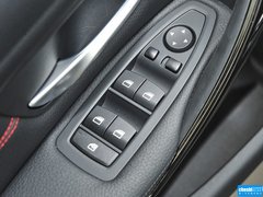 2015款 320i 运动设计套装