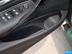 2015款 320i 运动设计套装