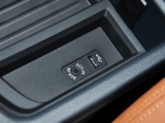 2015款 320Li 豪华设计套装