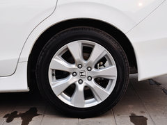 2014款 1.8L 自动舒适精英版 5座
