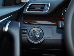 2015款 2.0TSI 尊贵型