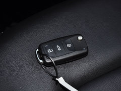 2015款 1.6L 自动 豪华型