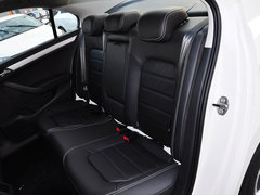 2015款 1.6L 自动 豪华型