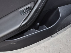 2015款 1.6L 自动 豪华型