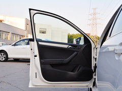 2015款 1.6L 自动 豪华型