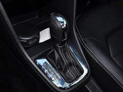 2015款 1.6L 自动 豪华型