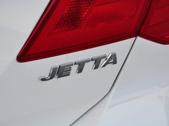 2015款 1.6L 自动 豪华型