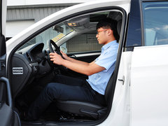 2015款 1.6L 自动 豪华型