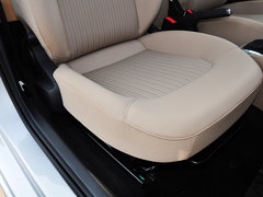 2015款 1.6L 自动 舒适型