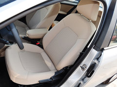 2015款 1.6L 自动 舒适型