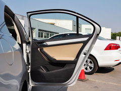 2015款 1.6L 自动 舒适型