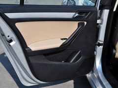 2015款 1.6L 自动 舒适型