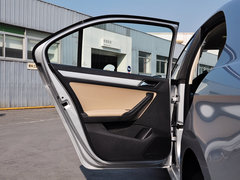 2015款 1.6L 自动 舒适型