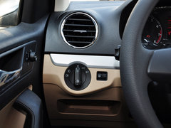 2015款 1.6L 自动 舒适型