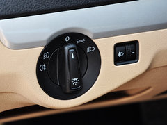 2015款 1.6L 自动 舒适型