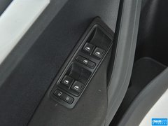 2015款 1.6L 自动 舒适型