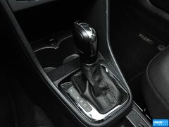 2015款 1.6L 自动 时尚型