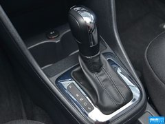 2015款 1.6L 自动 时尚型