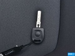 2015款 1.6L 自动 时尚型