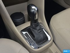 2015款 1.6L 自动 时尚型