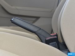 2015款 1.6L 自动 时尚型