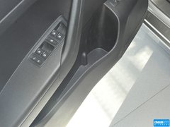 2015款 1.6L 手动 时尚型