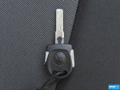 2015款 1.6L 手动 时尚型