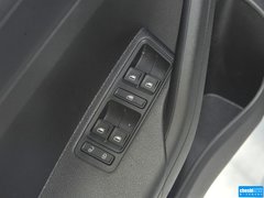 2015款 1.6L 手动 时尚型
