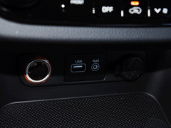 2015款 2.0L 自动 两驱版DLX 5座