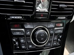 2015款 3.0L 自动 尊贵型