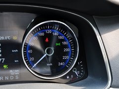 2015款 3.0L 自动 尊贵型