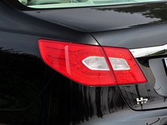 2015款 3.0L 自动 尊贵型