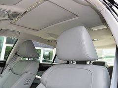 2015款 3.0L 自动 尊贵型