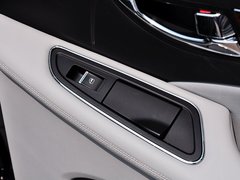 2015款 3.0L 自动 尊贵型