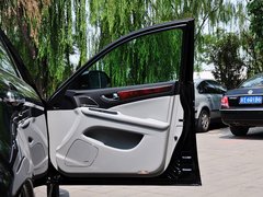 2015款 3.0L 自动 尊贵型