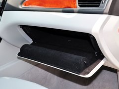 2015款 3.0L 自动 尊贵型