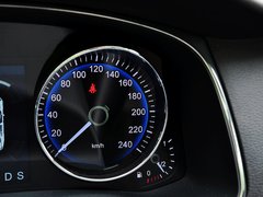 2015款 3.0L 自动 尊贵型