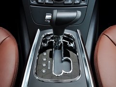 2015款 3.0L 自动 尊贵型