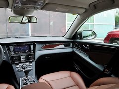 2015款 3.0L 自动 尊贵型